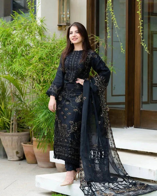 DANANEERR - 3PC Lawn Embroidered Suite With Bamber Embroidered Dupatta