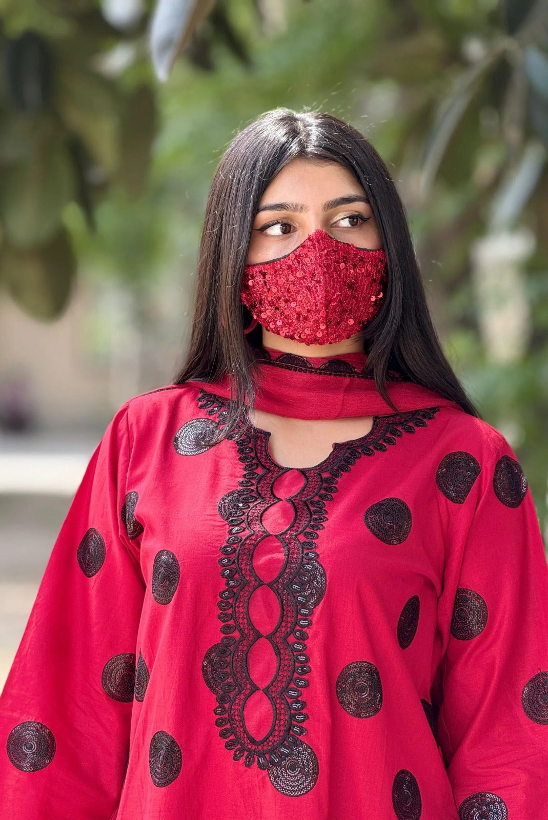 3Pc Embroidered Lawn Shirt With Embroidered Bamber Chiffon