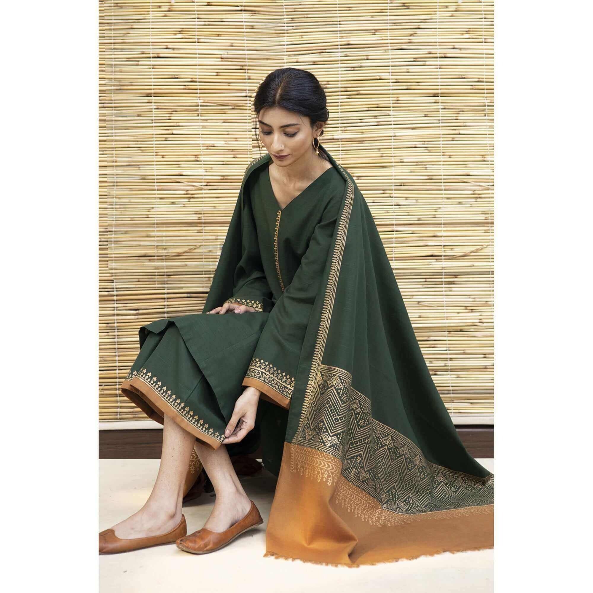 Dyot - 3PC Dhanak suit with Digital print Shawll