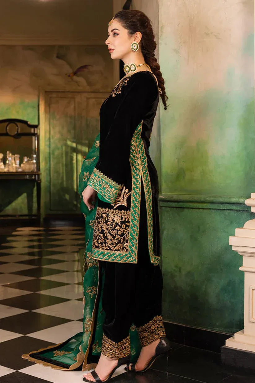 Unstitched 3PCs Embroidered Velvet With Organza Dopata